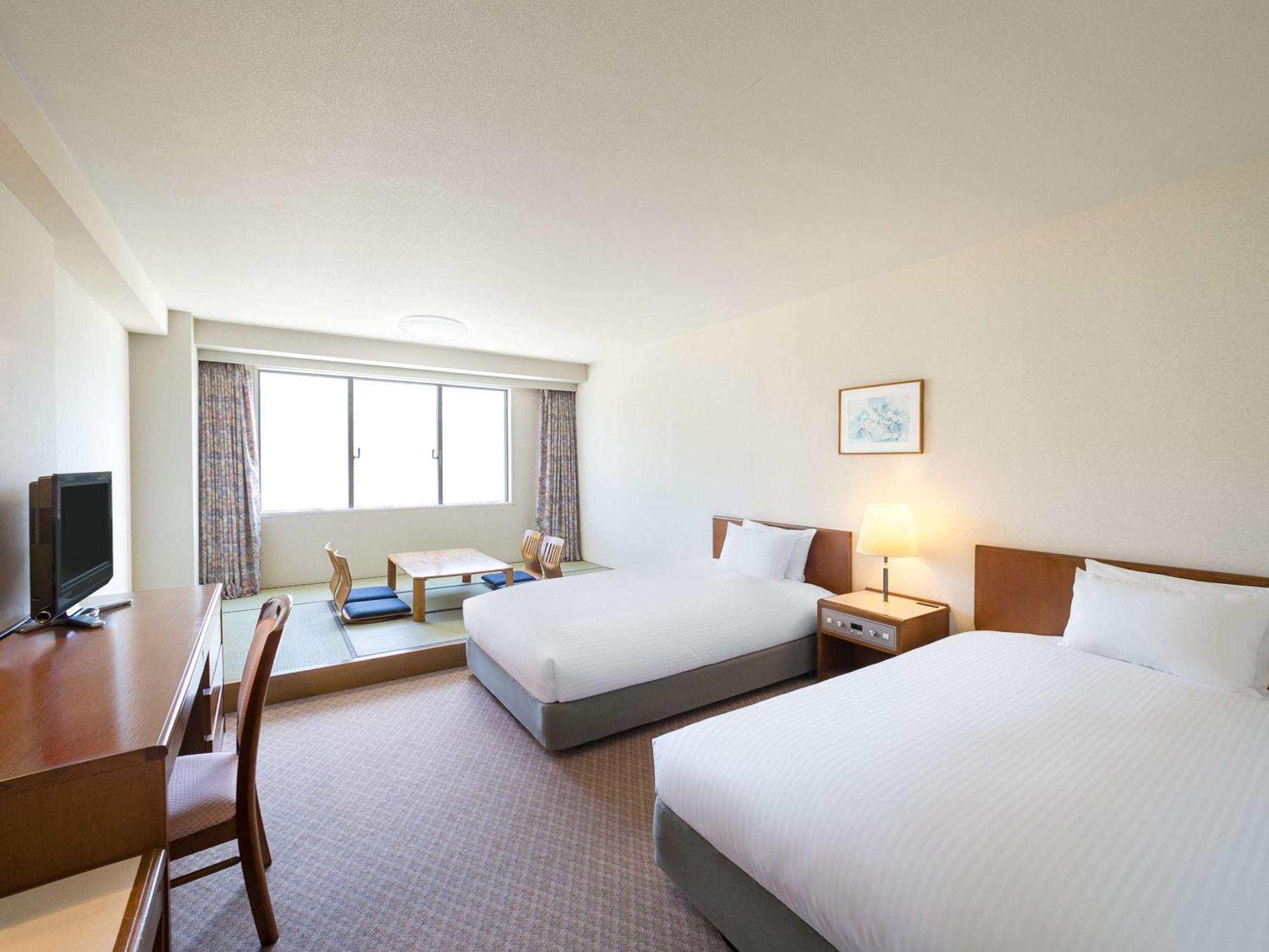 Mercure Urabandai Resort & Spa Kitashiobara Экстерьер фото